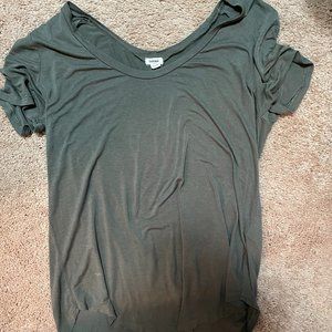 green casual top, size L